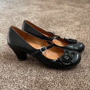 Maya Mary Jane leather heels with flower detail at toes